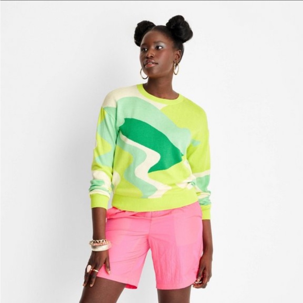 Women's Abstract Oversized
Crewneck Sweater - Future
Collective Alani Noelle